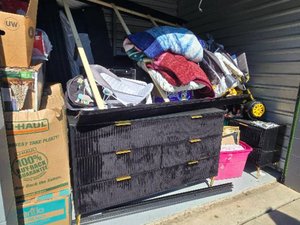 10 x 10 storage unit in Baytown, TX