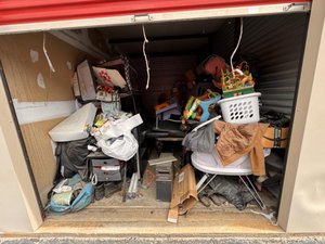 10 x 15 storage unit in Lawrenceville, GA