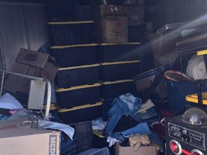 10 x 10 storage unit in Pomona, CA