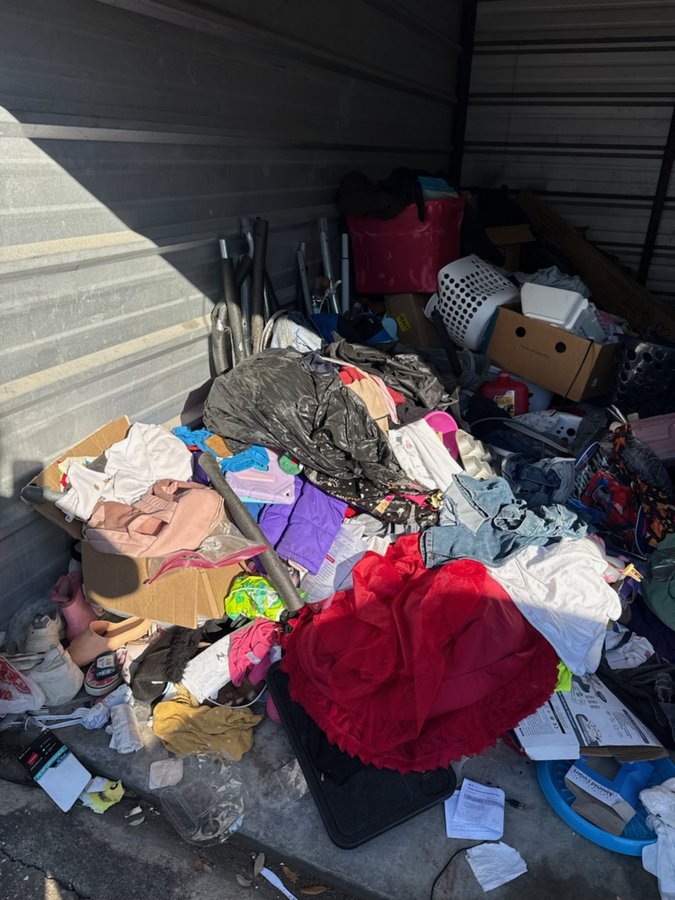 10 x 15 storage unit in Houston, TX