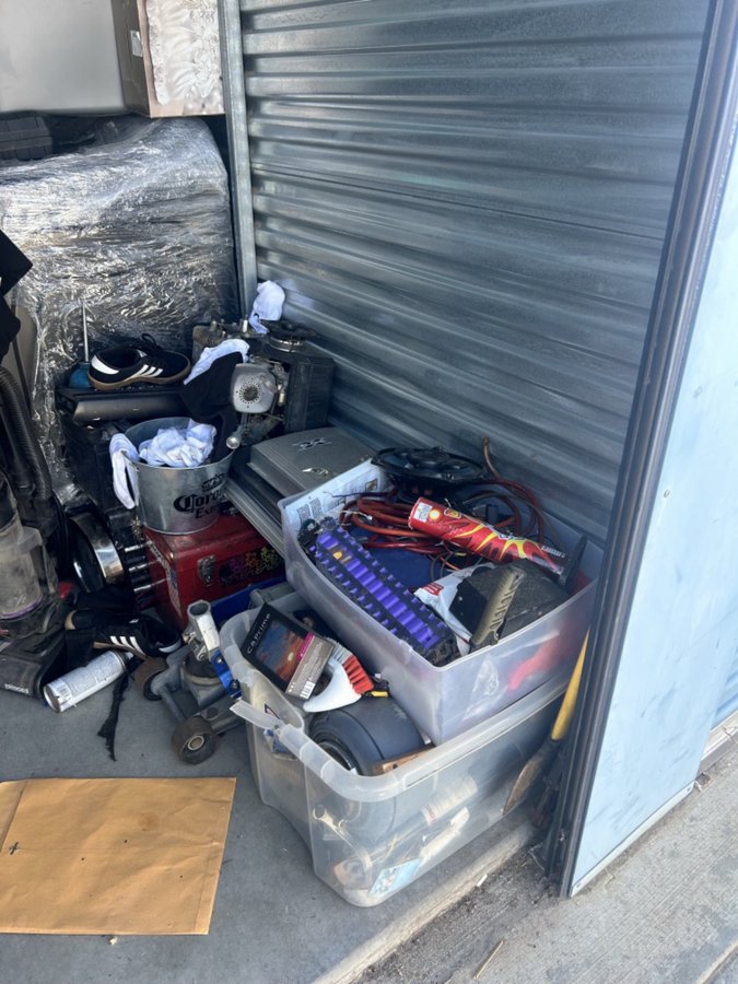 5 x 15 storage unit in Hesperia, CA