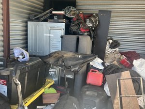 10 x 10 unit in Hesperia