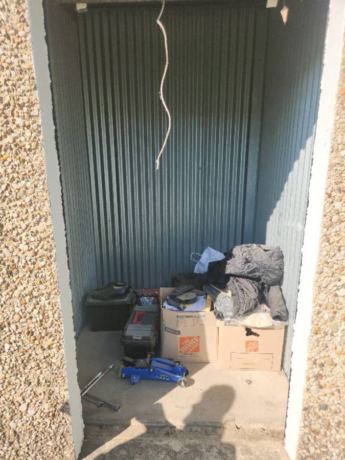 5 x 5 storage unit in Bedford, TX