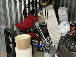 10 x 10 storage unit in Lancaster, PA