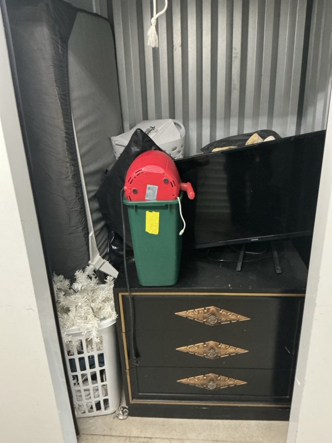 5 x 5 storage unit in Lancaster, PA