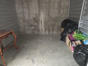 10 x 10 storage unit in Hamilton, OH