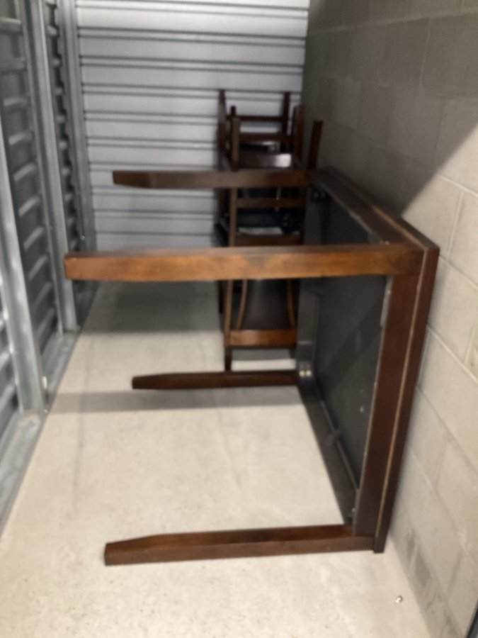5 x 10 storage unit in Cordova, TN