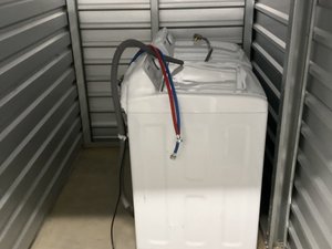 5 x 10 storage unit in Cordova, TN