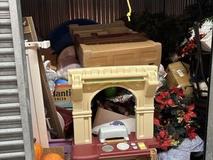 10 x 10 storage unit in Bensalem, PA