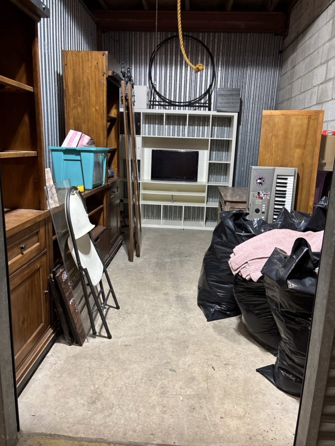 10 x 15 storage unit in Bensalem, PA