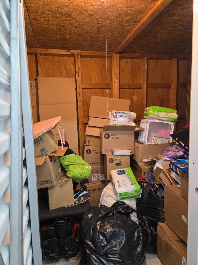7 x 10 storage unit in Indianapolis, IN