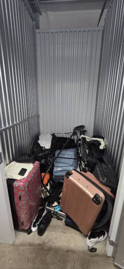 5 x 5 storage unit in Las Vegas, NV