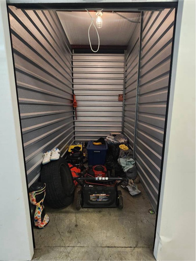 5 x 10 storage unit in Birmingham, AL