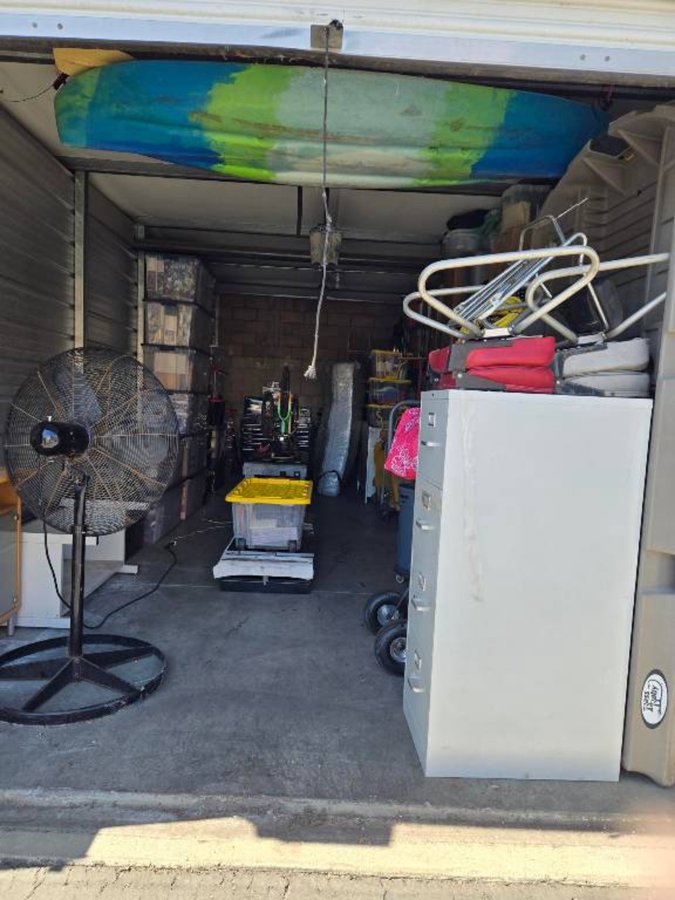 12 x 30 storage unit in Vista, CA