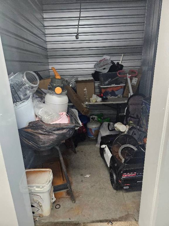 7 x 10 storage unit in San Bernardino, CA