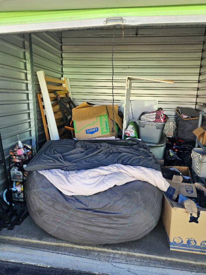 10 x 10 storage unit in San Bernardino, CA
