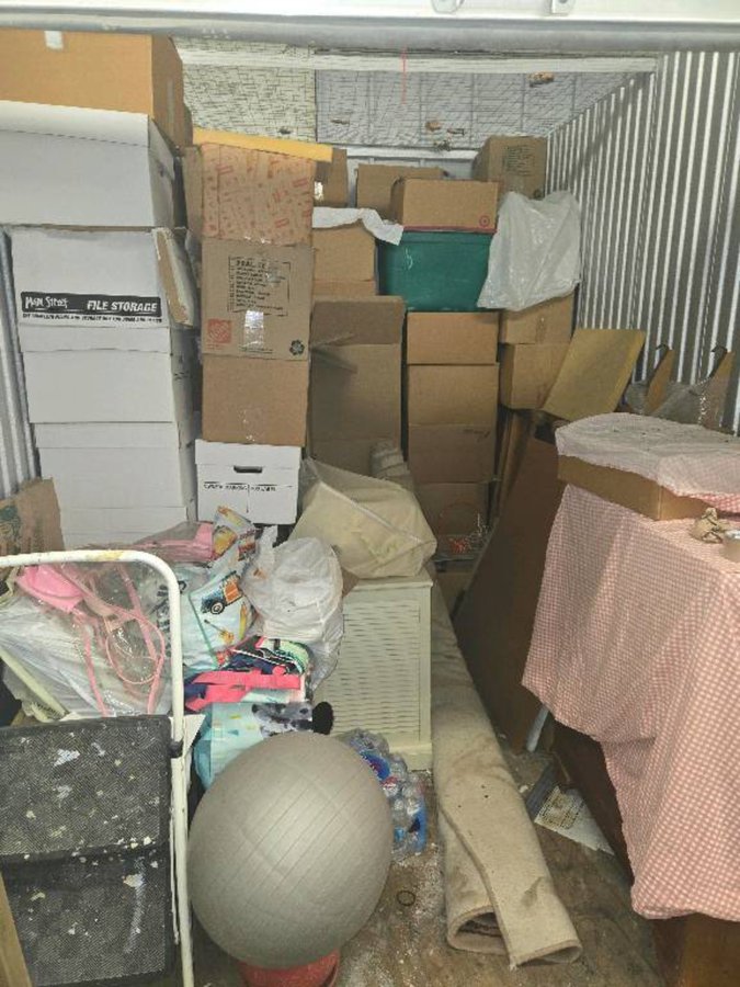 7 x 10 storage unit in Chicago, IL