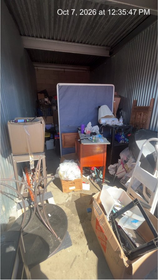 9 x 10 storage unit in Sacramento, CA