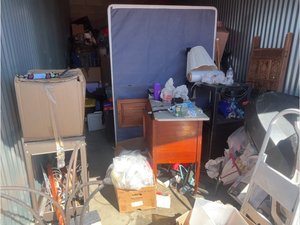 9 x 10 storage unit in Sacramento, CA