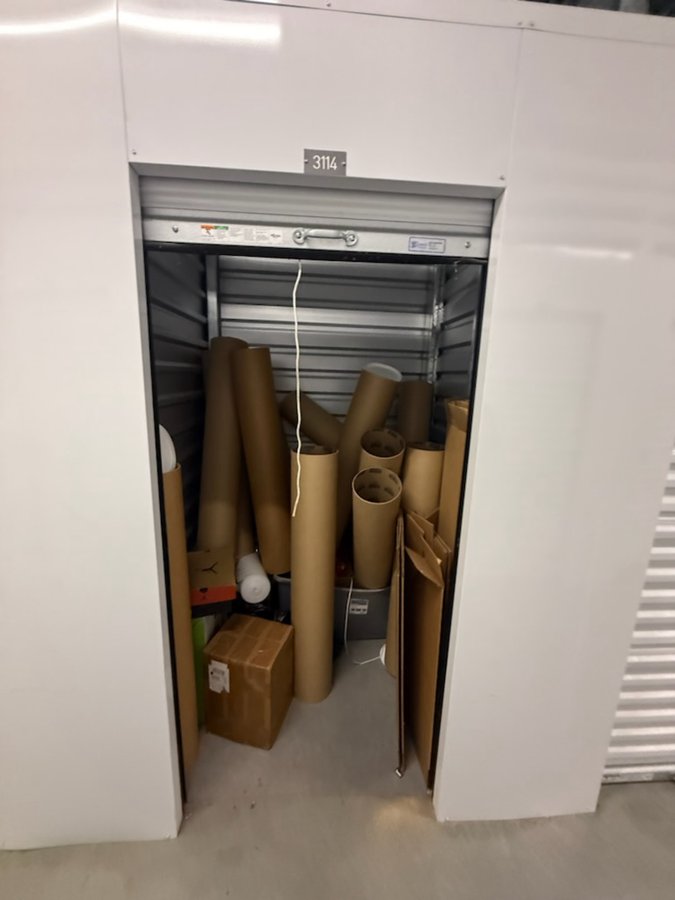 5 x 65 storage unit in Long Beach, CA