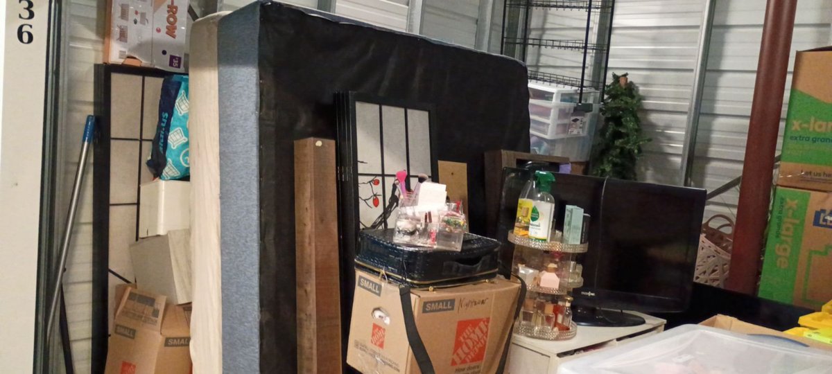 10 x 10 storage unit in Tupelo, MS
