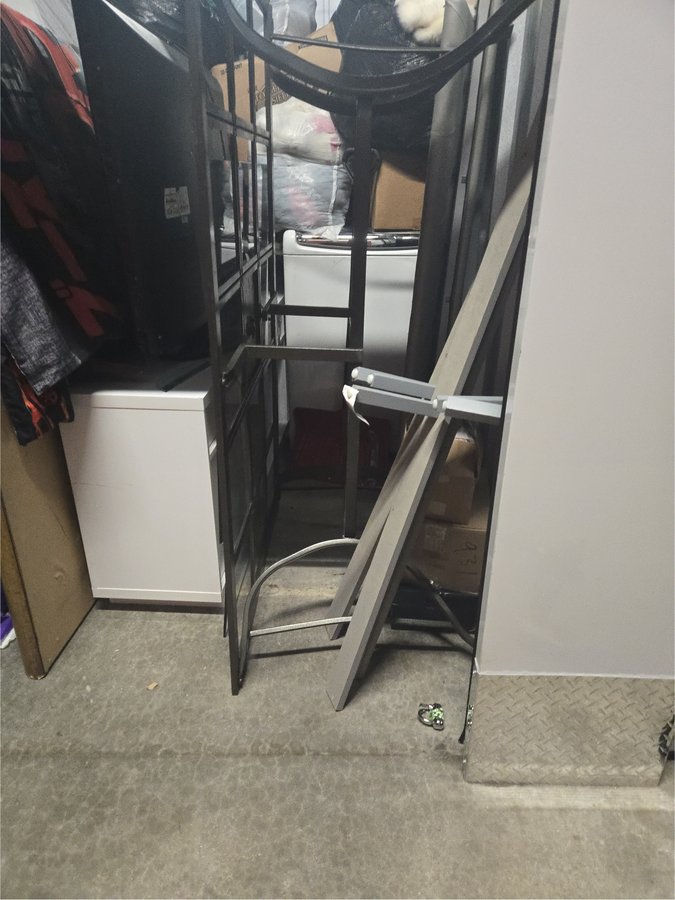10 x 10 storage unit in Belleville, IL