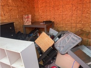 9 x 10 storage unit in Sacramento, CA