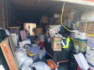10 x 30 storage unit in Carson, CA