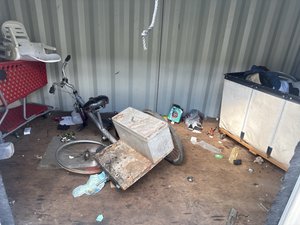 8 x 15 storage unit in Paramount, CA