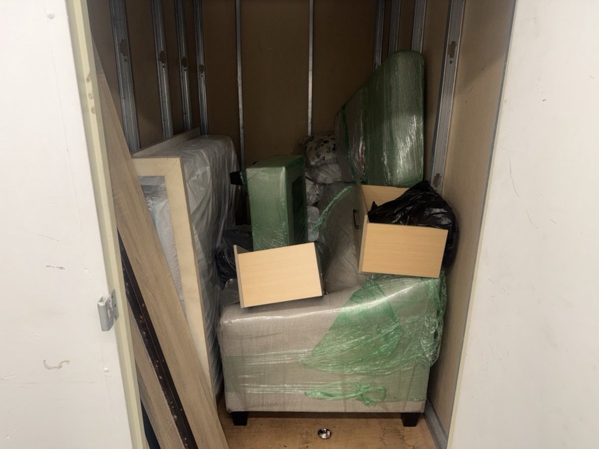 5 x 10 storage unit in Harbor City, CA