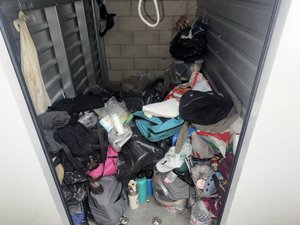 5 x 9 storage unit in Paramount, CA