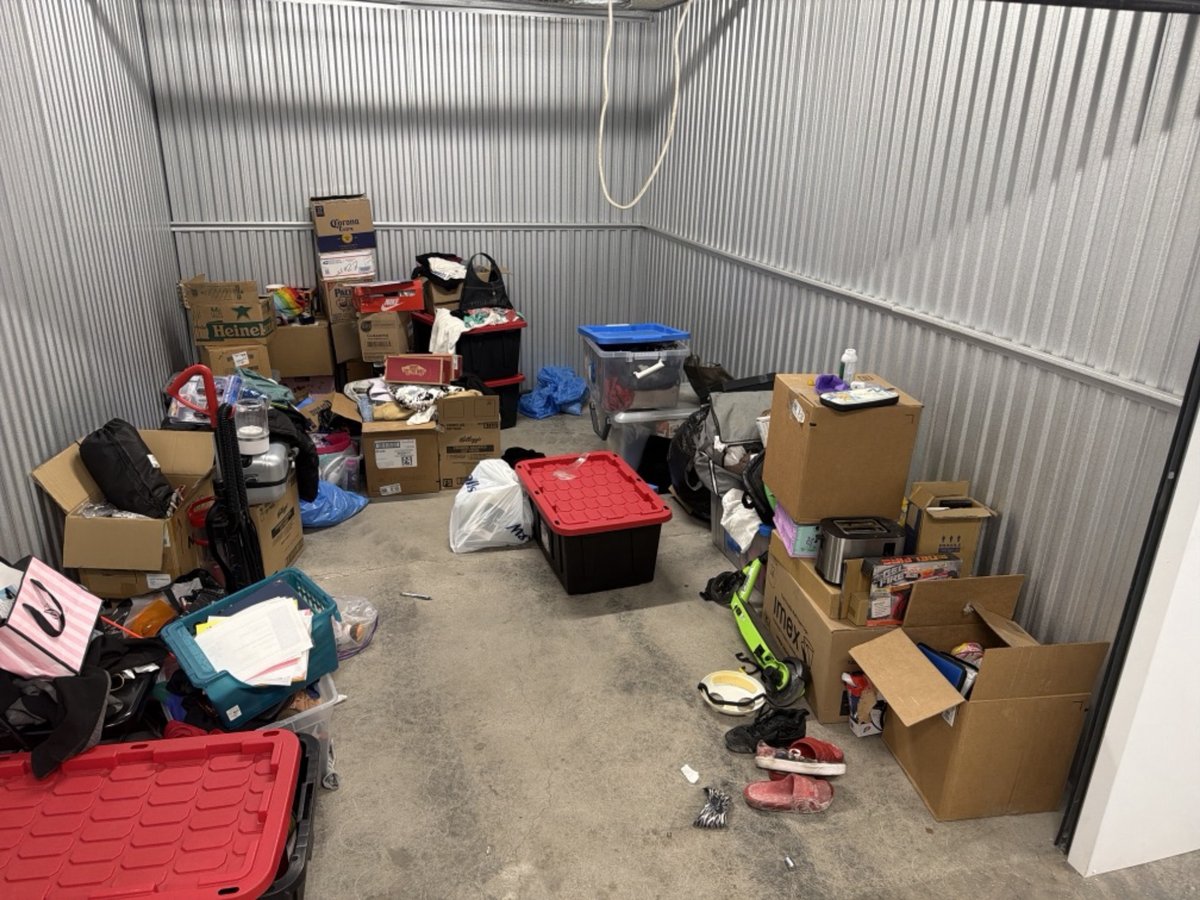 10 x 15 storage unit in Las Vegas, NV