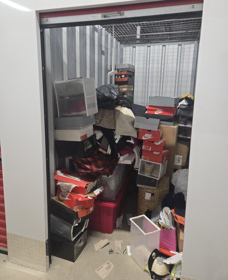 5 x 10 storage unit in Belleville, IL