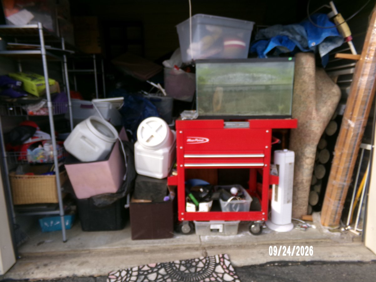 10 x 10 storage unit in Red Bluff, CA