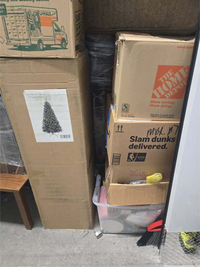 10 x 10 storage unit in Belleville, IL