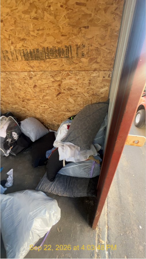 7 x 8 storage unit in Sacramento, CA