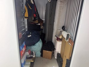 5 x 10 storage unit in Compton, CA