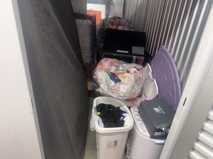 5 x 10 storage unit in Compton, CA