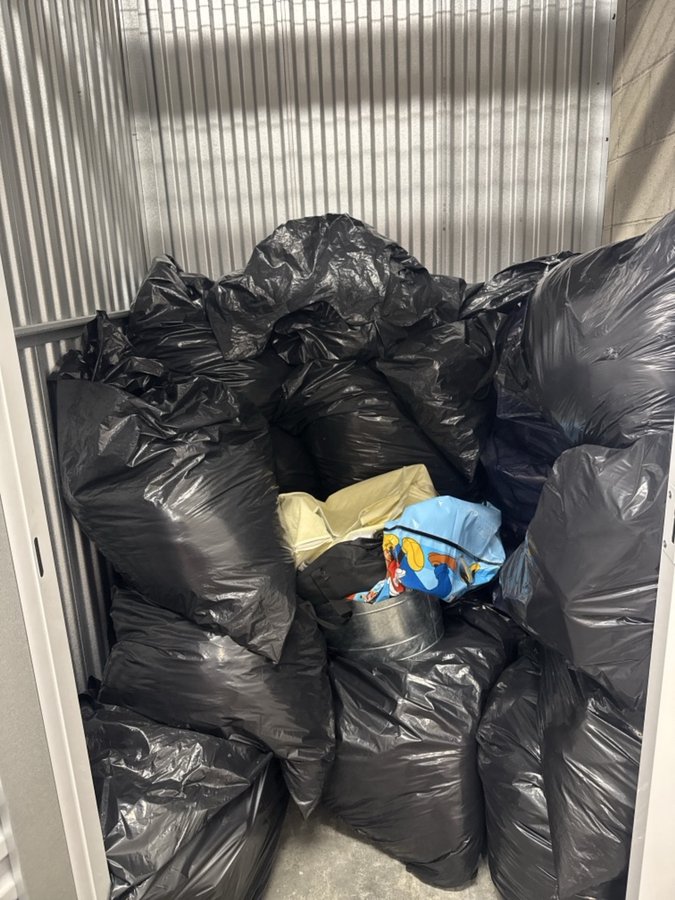 5 x 5 storage unit in Cupertino, CA