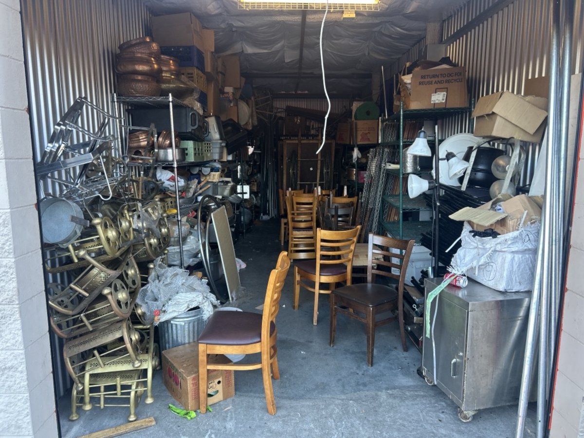 10 x 30 storage unit in Sunnyvale, CA
