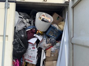 8 x 40 storage unit in Paramount, CA