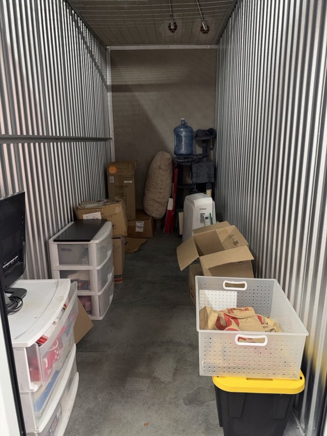 5 x 10 storage unit in Cupertino, CA