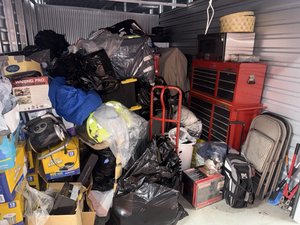 10 x 15 storage unit in Compton, CA