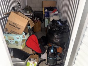 5 x 10 storage unit in Compton, CA