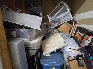 5 x 5 storage unit in San Diego, CA