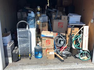 10 x 30 storage unit in San Jose, CA