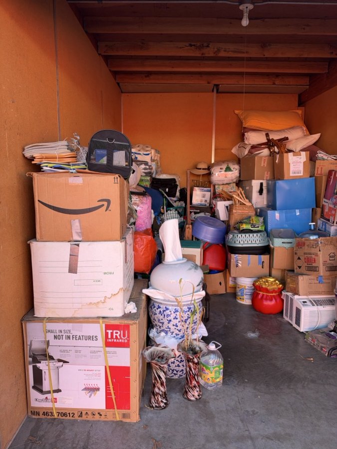 10 x 15 storage unit in San Jose, CA