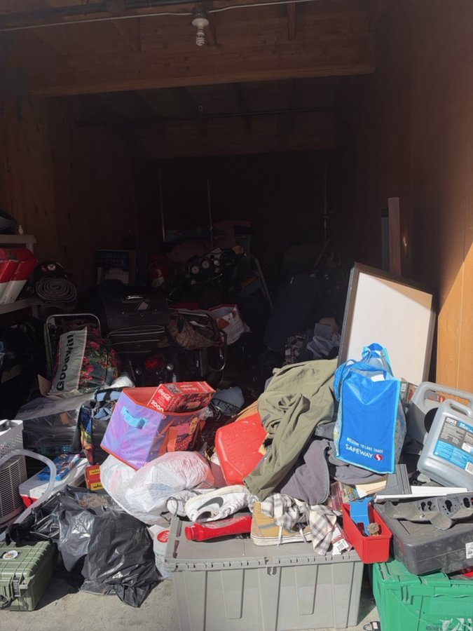 10 x 25 storage unit in San Jose, CA