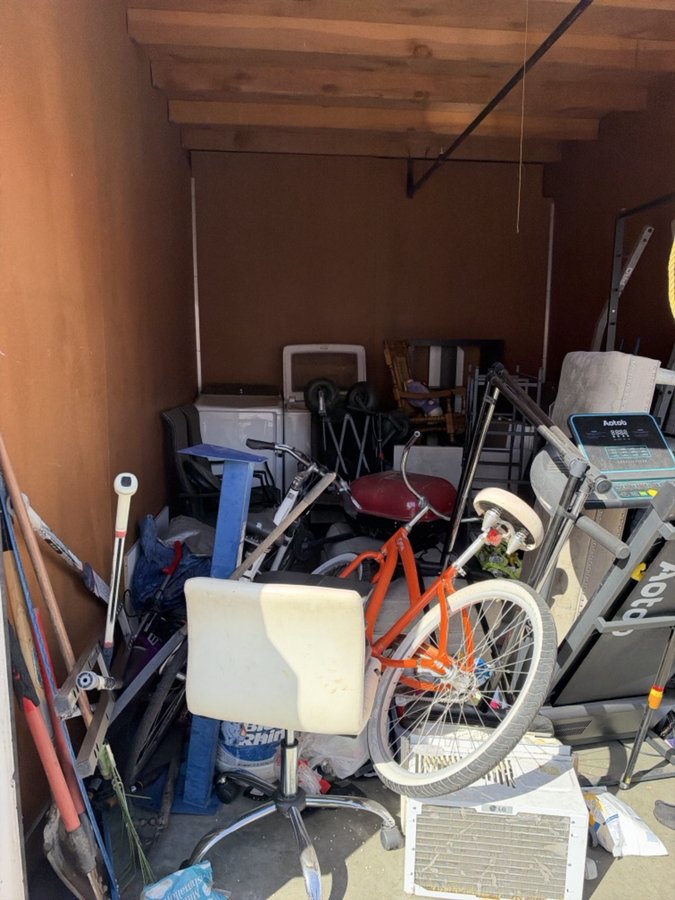 10 x 15 storage unit in San Jose, CA