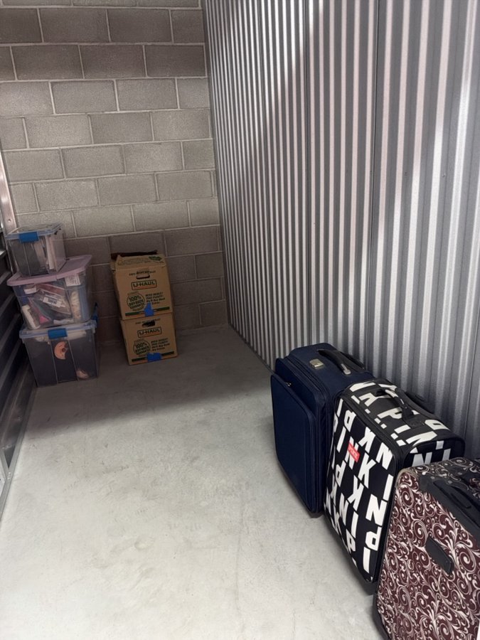 5 x 10 storage unit in San Jose, CA